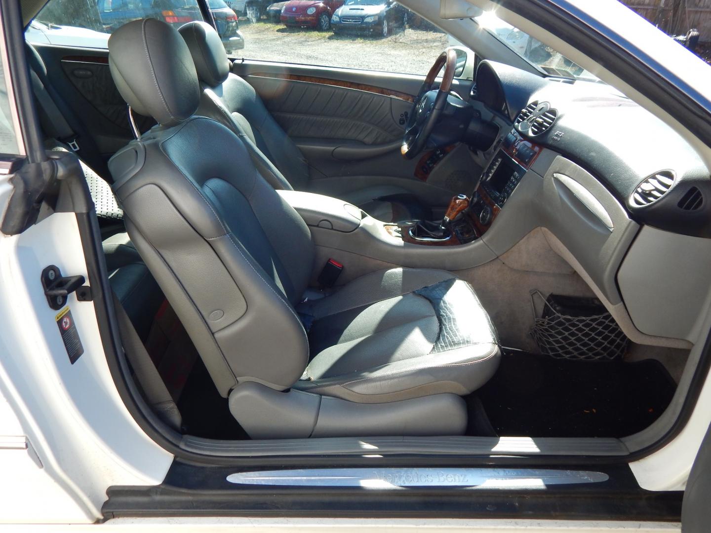 2006 White /Grey Leather Mercedes-Benz CLK-Class CLK 500 (WDBTK75J86F) with an 5.0L V8 engine, Automatic transmission, located at 6528 Lower York Road, New Hope, PA, 18938, (215) 862-9555, 40.358707, -74.977882 - Here we have a 2006 Mercedes CLK500 with a 5.0L V8 putting power to the rear wheels via an automatic transmission. This Mercedes has a rusted sub-frame that needs to be addressed. Vehicle starts up fine but can't be driven at road speeds in its current condition with the subframe issue. With that b - Photo#12